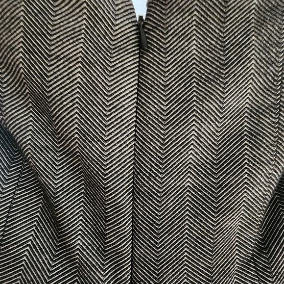 Express Design Studio Size 8 halterdress - Picture 9 of 9